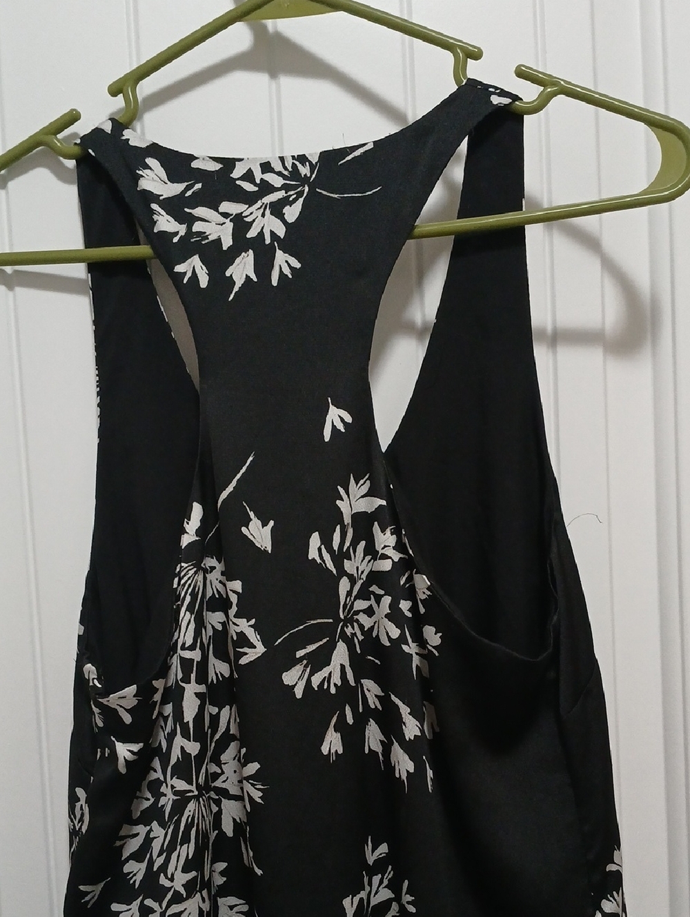 Babana Republic Black Dress with White Floral Print and Ruffle Hem Sz 6 tall - Picture 6 of 7